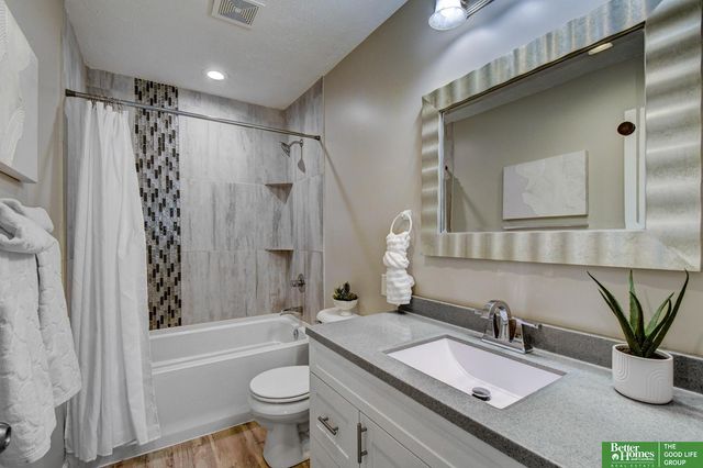 6717 S 139 Avenue Circle, Omaha, NE 68137