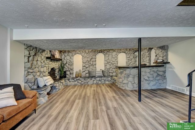 6717 S 139 Avenue Circle, Omaha, NE 68137