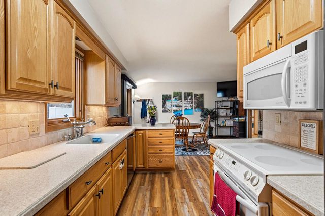 955 W Whitefish ROAD, Port Washington, WI 53074