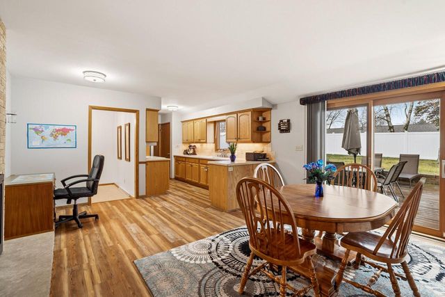 955 W Whitefish ROAD, Port Washington, WI 53074