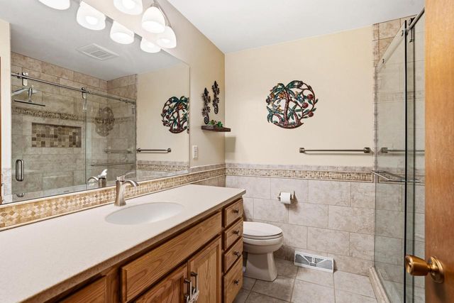 955 W Whitefish ROAD, Port Washington, WI 53074