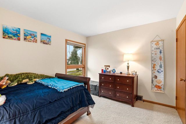 955 W Whitefish ROAD, Port Washington, WI 53074