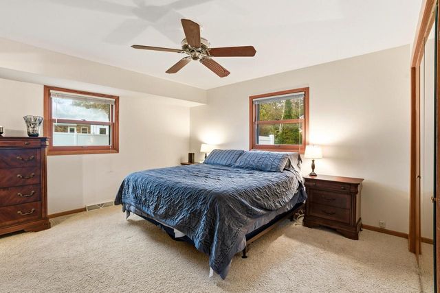 955 W Whitefish ROAD, Port Washington, WI 53074