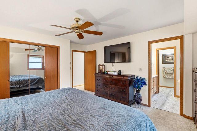 955 W Whitefish ROAD, Port Washington, WI 53074