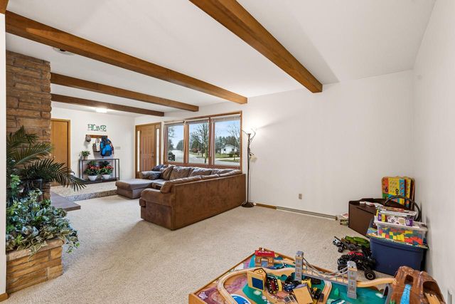 955 W Whitefish ROAD, Port Washington, WI 53074
