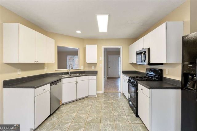 76 Yellowstone Lane, Powder Springs, GA 30127