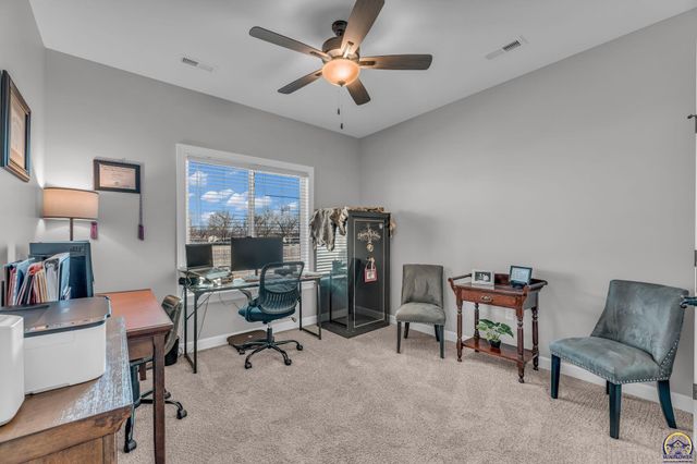 7612 SW 24th TER, Topeka, KS 66614