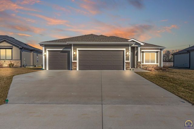 7612 SW 24th TER, Topeka, KS 66614