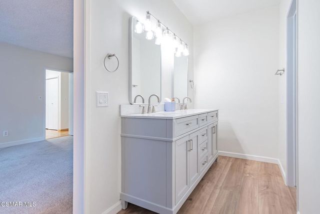 2085 Rayshire Street, Thousand Oaks, CA 91362