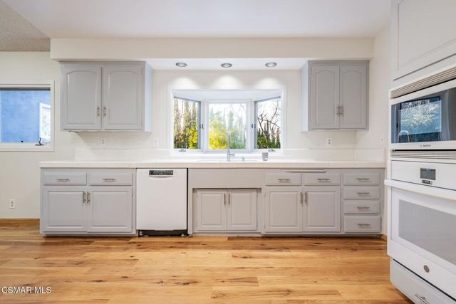 2085 Rayshire Street, Thousand Oaks, CA 91362