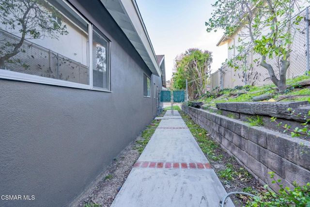 2085 Rayshire Street, Thousand Oaks, CA 91362