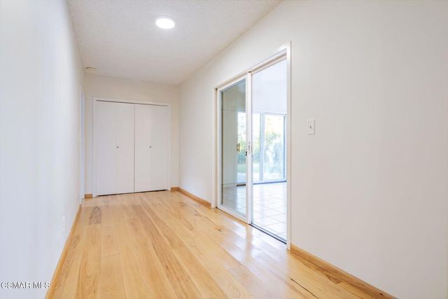 2085 Rayshire Street, Thousand Oaks, CA 91362