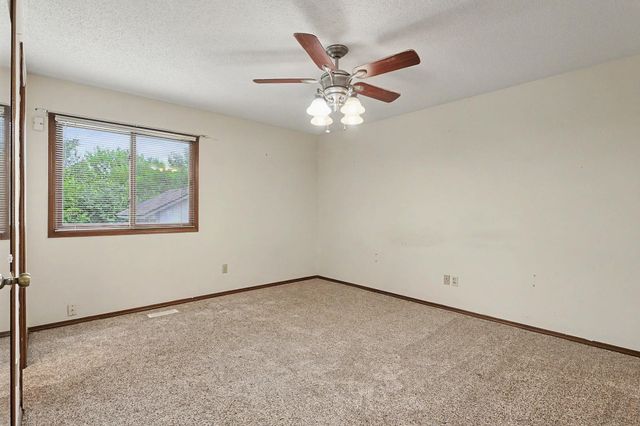 8608 E Mount Vernon, Wichita, KS 67207
