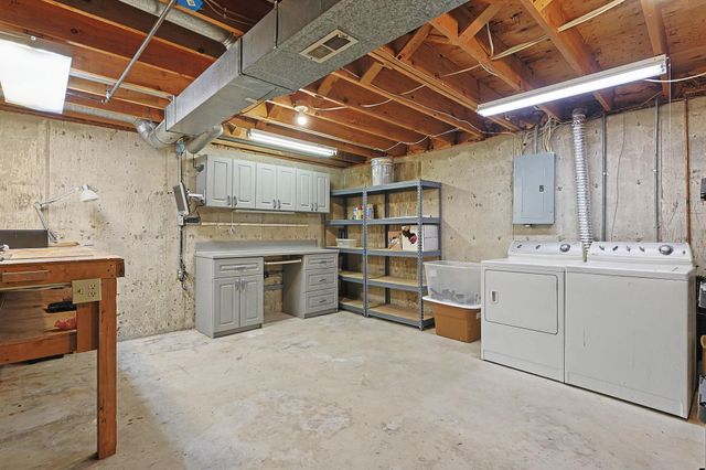 8608 E Mount Vernon, Wichita, KS 67207
