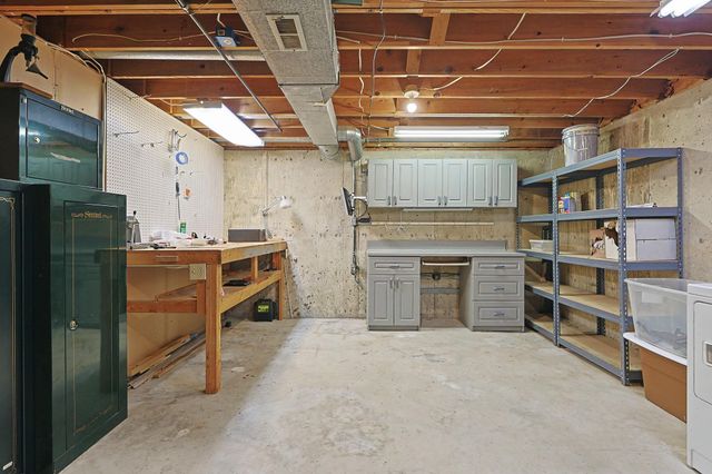 8608 E Mount Vernon, Wichita, KS 67207
