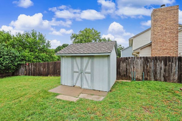 8608 E Mount Vernon, Wichita, KS 67207