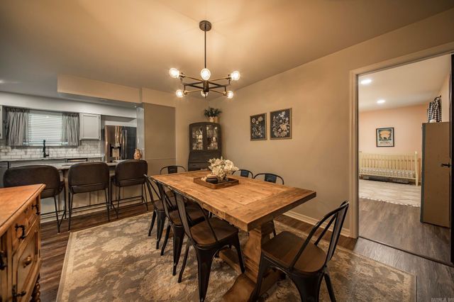 12601 Saint Charles Boulevard, Little Rock, AR 72211