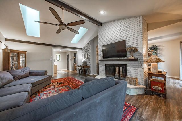 12601 Saint Charles Boulevard, Little Rock, AR 72211