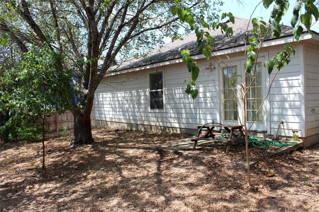 1153 Overlook WAY, San Marcos, TX 78666