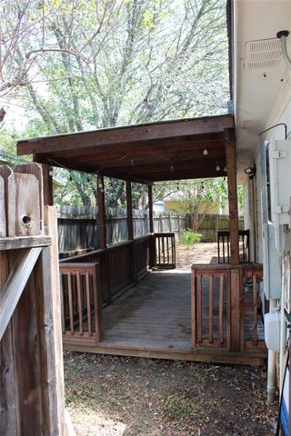 1153 Overlook WAY, San Marcos, TX 78666