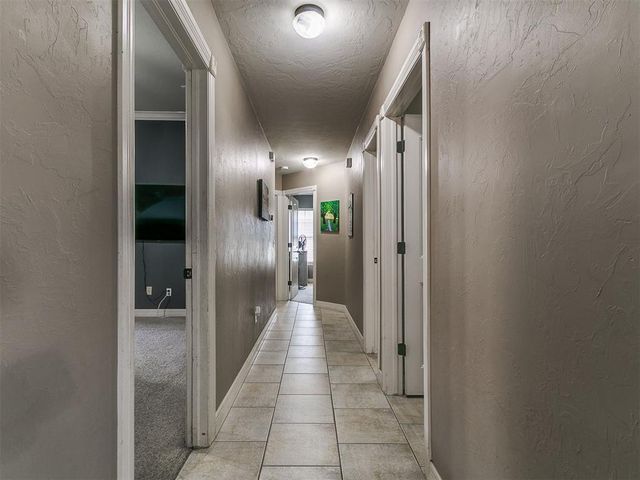 1612 Dorothy Drive, Moore, OK 73170