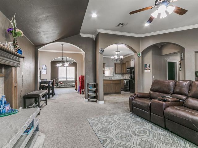 1612 Dorothy Drive, Moore, OK 73170