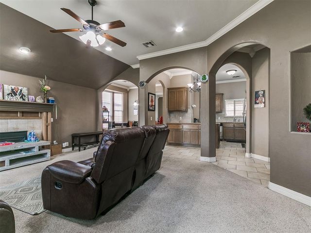 1612 Dorothy Drive, Moore, OK 73170