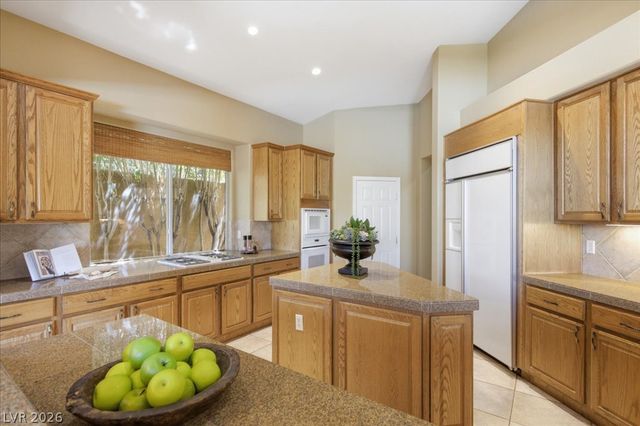 10009 Sienna Peak Court, Las Vegas, NV 89144