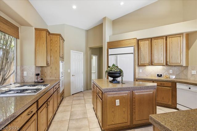 10009 Sienna Peak Court, Las Vegas, NV 89144