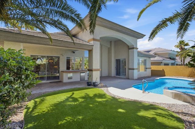 10009 Sienna Peak Court, Las Vegas, NV 89144
