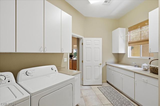 10009 Sienna Peak Court, Las Vegas, NV 89144