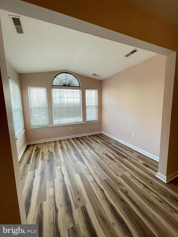 42882 GOLF VIEW DR, Chantilly, VA 20152