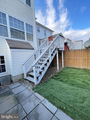 42882 GOLF VIEW DR, Chantilly, VA 20152