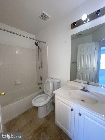 42882 GOLF VIEW DR, Chantilly, VA 20152