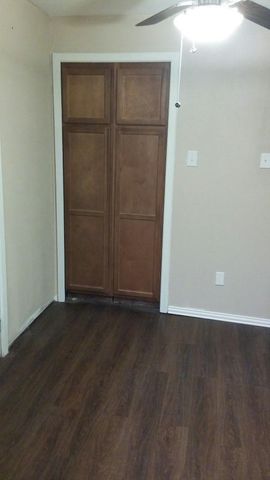 509 S Fannin Street B, Rockwall, TX 75087