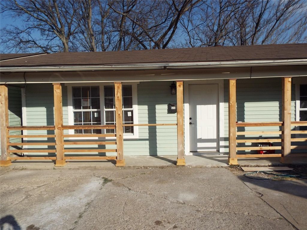 509 S Fannin Street B, Rockwall, TX 75087