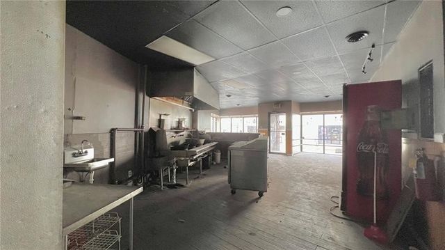 239-243 Brownsville, Mt Oliver, PA 15210