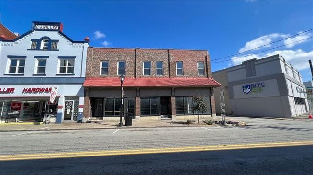 239-243 Brownsville, Mt Oliver, PA 15210