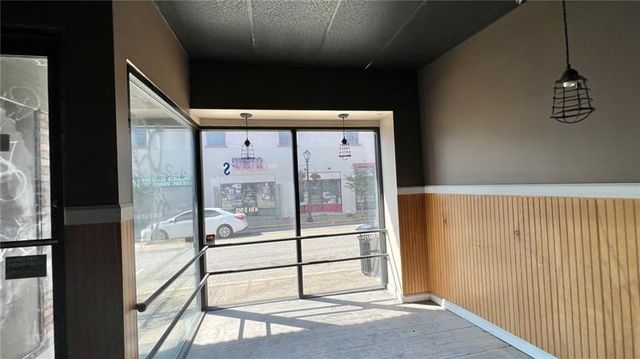 239-243 Brownsville, Mt Oliver, PA 15210