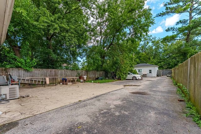 15117 Vine Avenue, Harvey, IL 60426