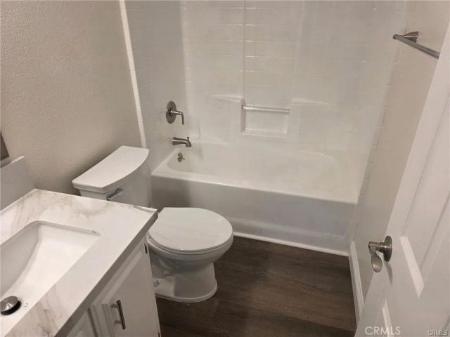 4901 Green River 254, Corona, CA 92880
