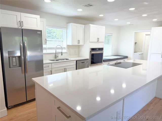 24037 Gordon Street, Broken Arrow, OK 74014