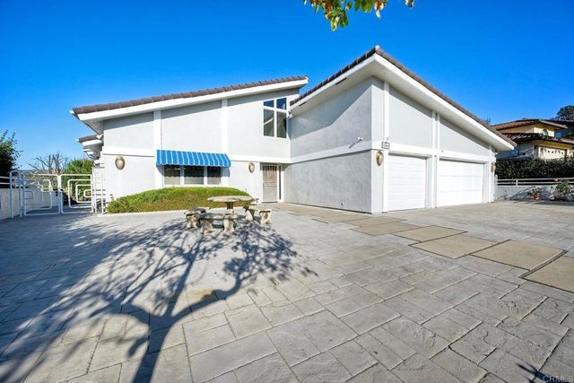 15663 Vista Vicente Drive, Ramona, CA 92065