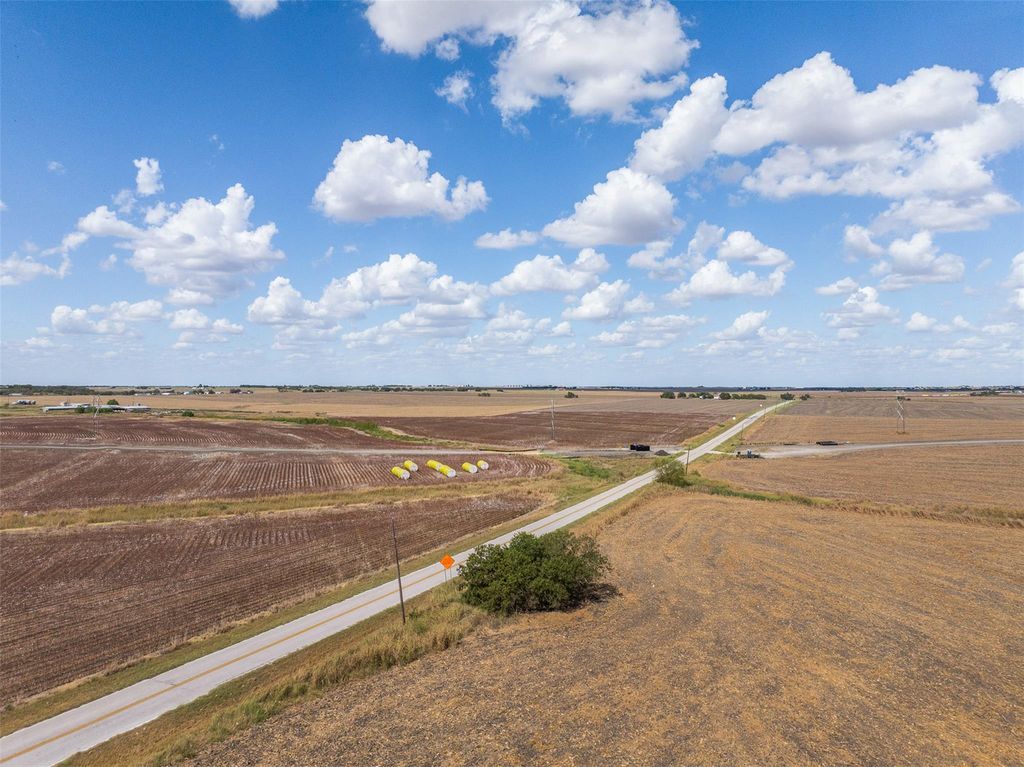 000 Wells LN, Manor, TX 78653