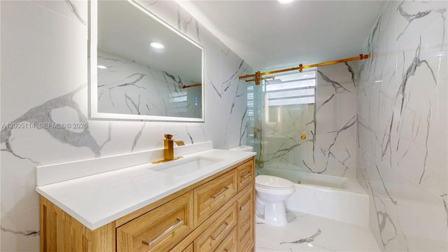 1333 E Hallandale Beach Blvd 326, Hallandale Beach, FL 33009