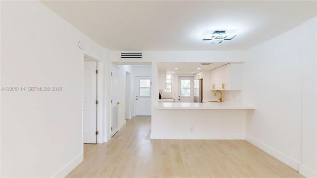 1333 E Hallandale Beach Blvd 326, Hallandale Beach, FL 33009