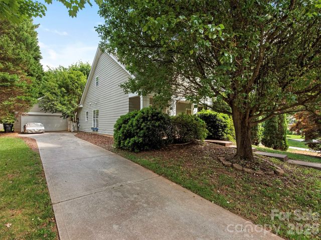 8214 Ballymore Court, Huntersville, NC 28078