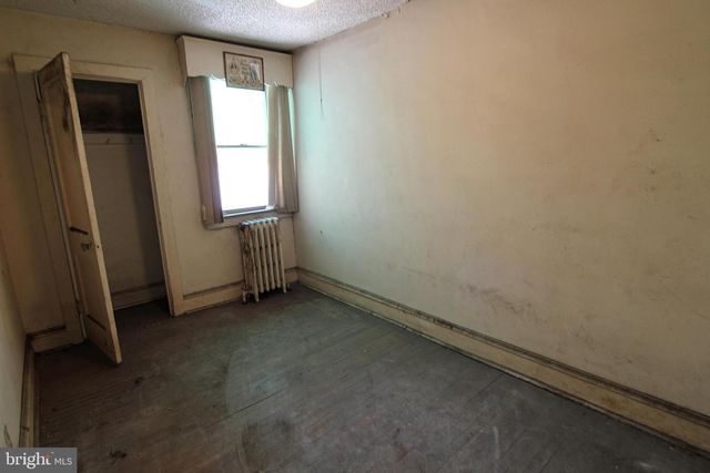 269 N WYCOMBE AVE, Lansdowne, PA 19050