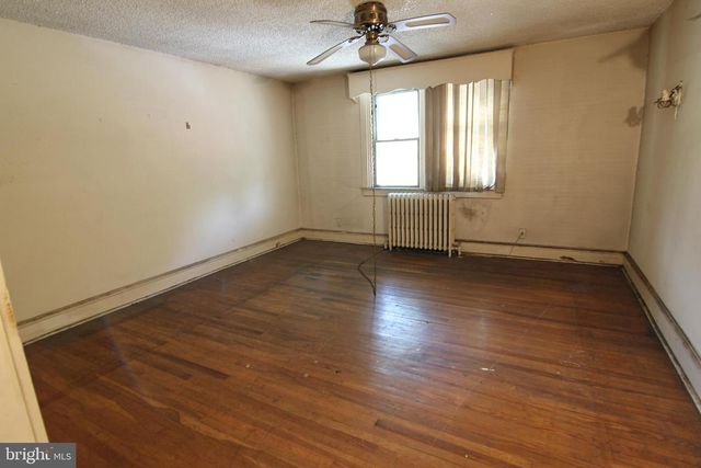 269 N WYCOMBE AVE, Lansdowne, PA 19050