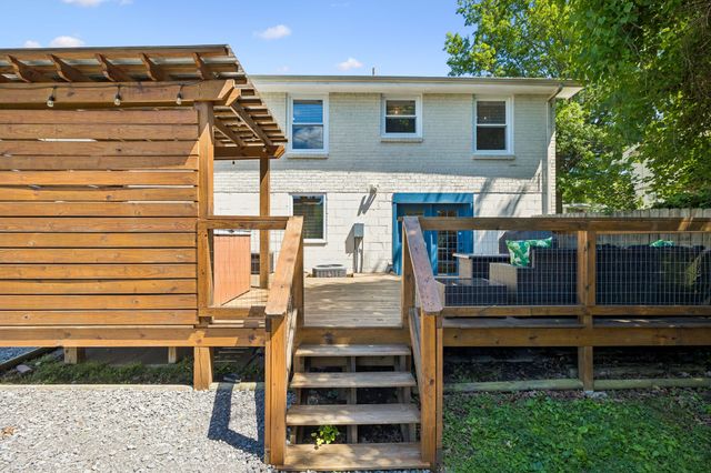 632 Larchwood Dr, Nashville, TN 37214